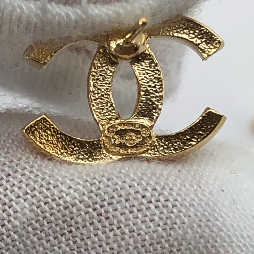 Chanel Earrings - Picture 5 of 5
